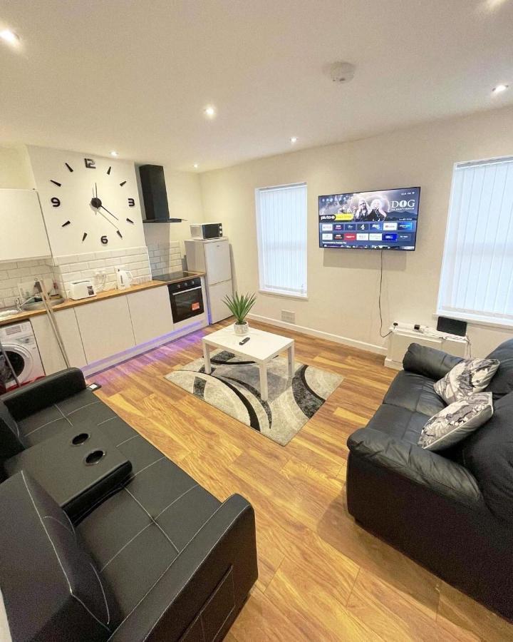 Ak Serviced Apartments - Exclusive Two-Bedroom Apartment Cardiff Eksteriør billede