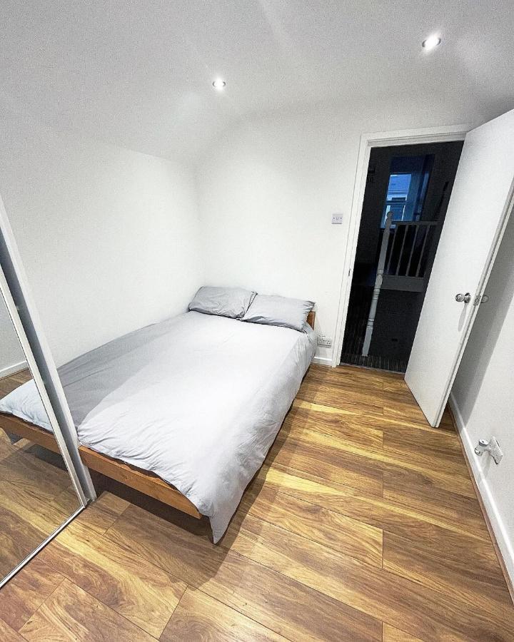 Ak Serviced Apartments - Exclusive Two-Bedroom Apartment Cardiff Eksteriør billede